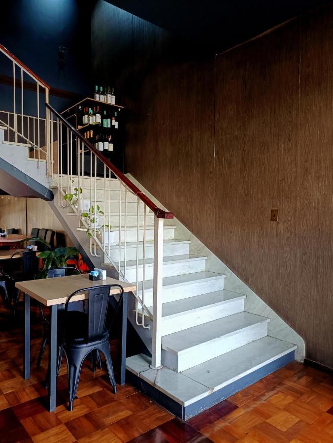 - Bed & Brunch Hospedagem domiciliar